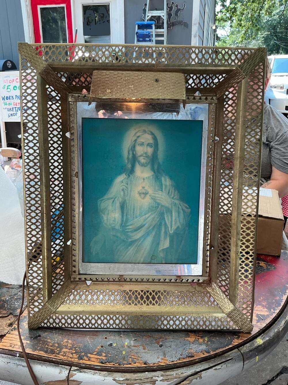 Vintage MCM Lenticular Jesus and Mary Lighted Metal Shadowbox Wall Frame